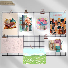 Load image into Gallery viewer, Spring Postcard, Valentine card, postcards for March, postcrossing